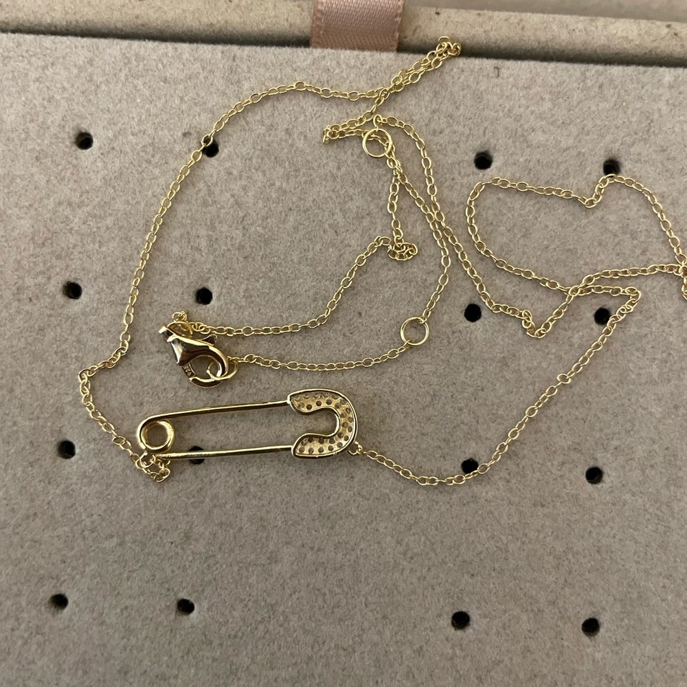 18k Gold Vermeil Safety Pin Necklace with sparkling stones accents - Picture 4 of 6